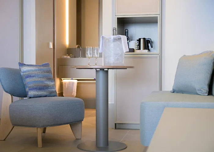 Art Hotel Curacao - Luxury Adults Only