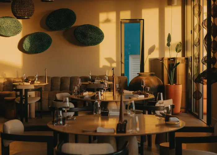 Art Hotel Curacao - Luxury Adults Only